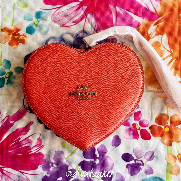COACH Heart Wristlet Coral Silver - Picture 2 of 11
